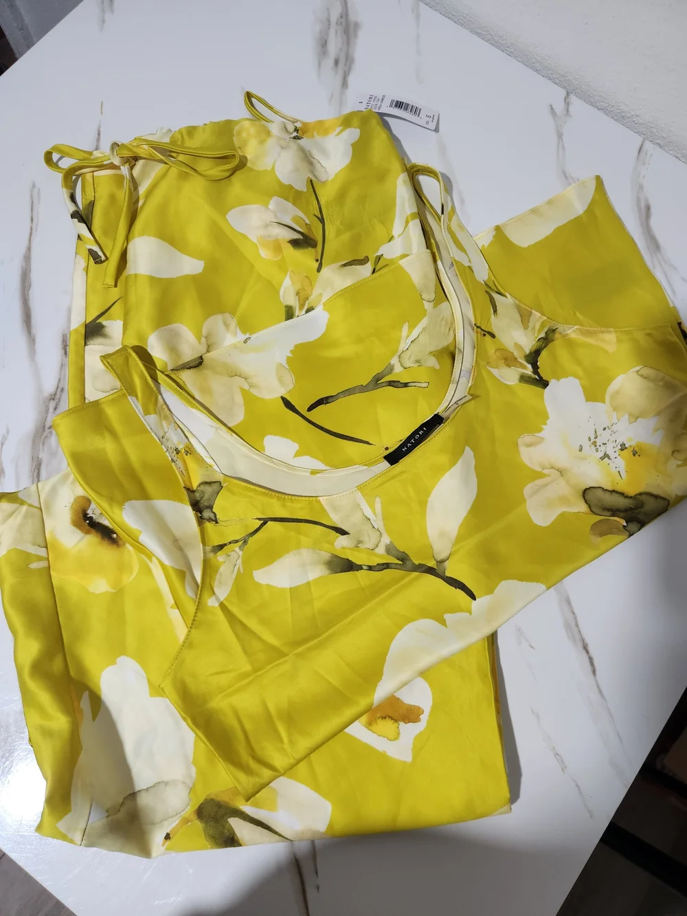 Natori top has